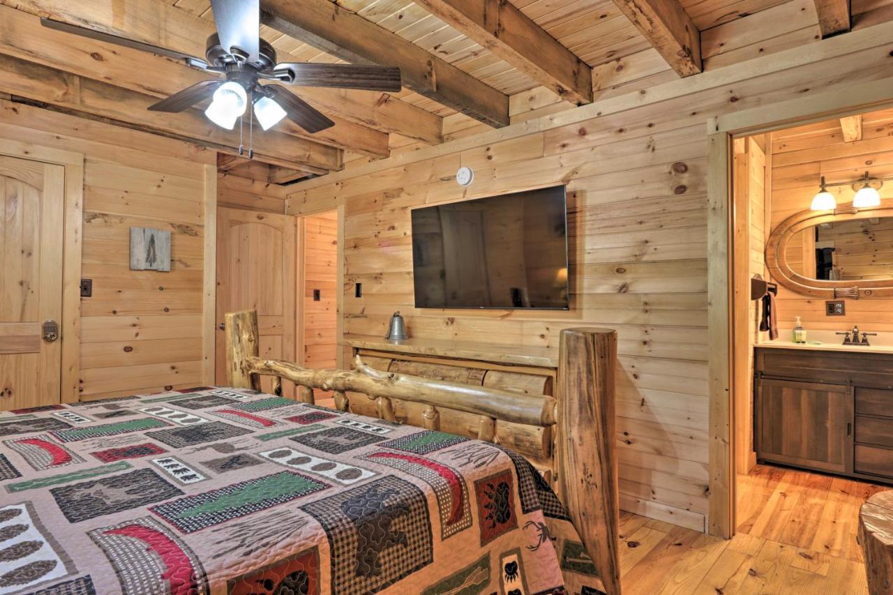 Gatlinburg Cabin With Loft And Game Room 1 Mi To Town Exterior foto