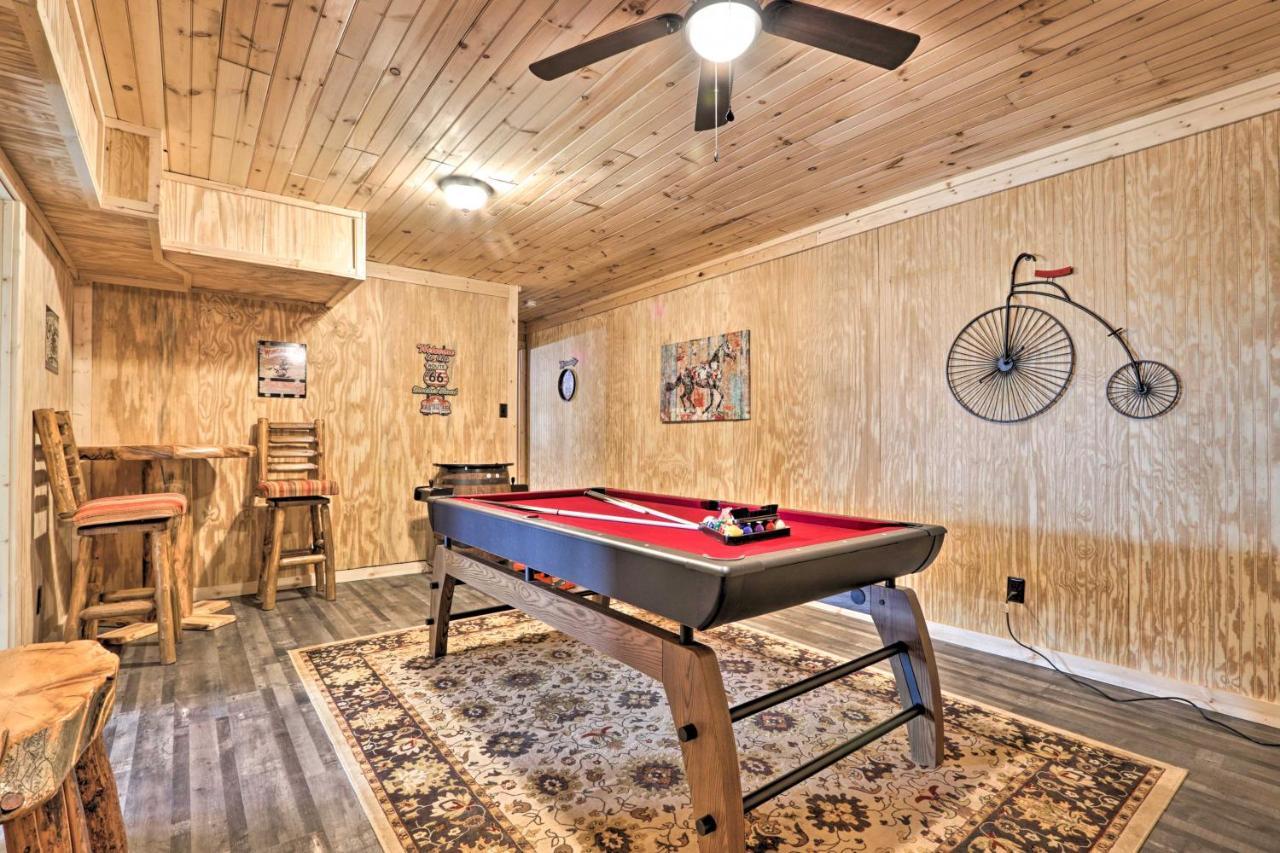 Gatlinburg Cabin With Loft And Game Room 1 Mi To Town Exterior foto